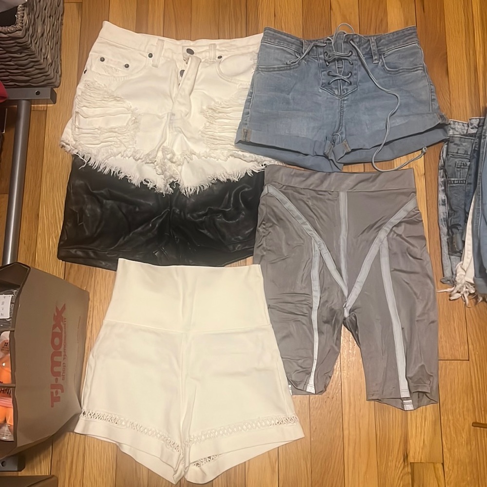 5 item package of shorts !